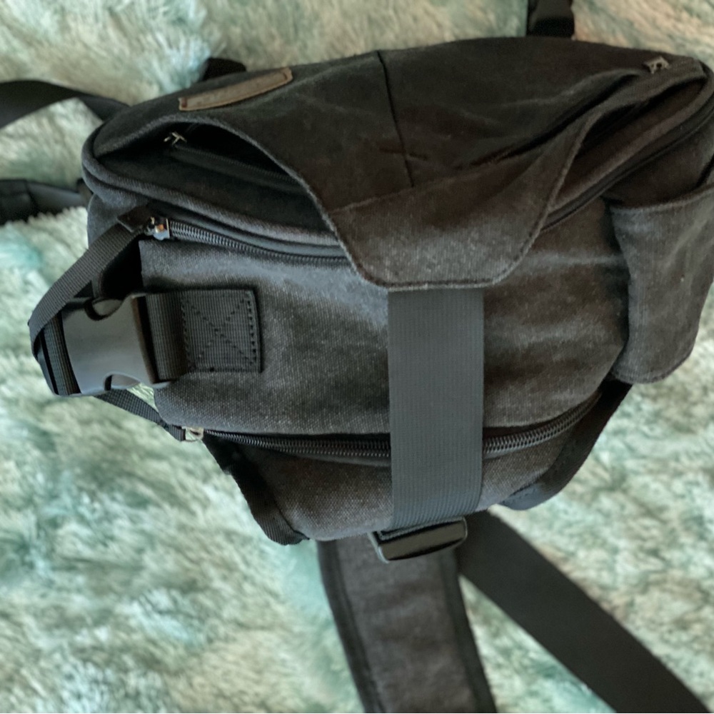 Camera Bag - Picture 3 of 11